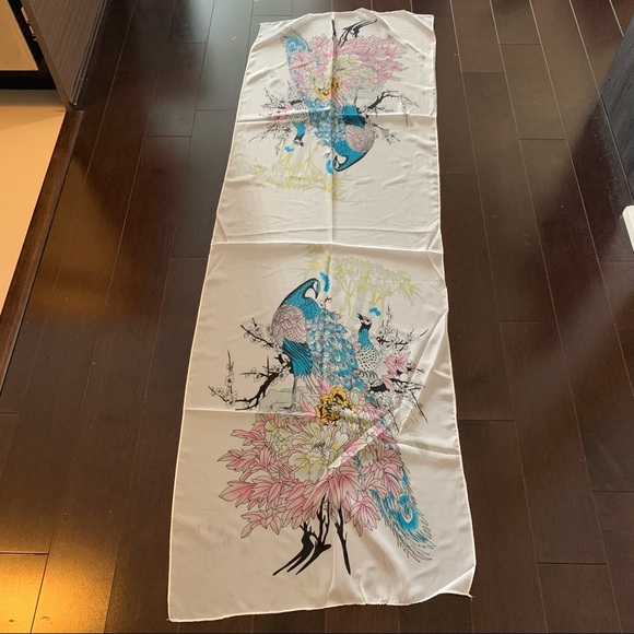 New in Bag Scarf with Peacock Print - Picture 2 of 6